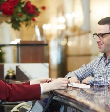 Novas regras de check-in e check-out no Brasil: o que muda para a sua viagem Novas regras de check-in e check-out no Brasil: o que muda para a sua viagem