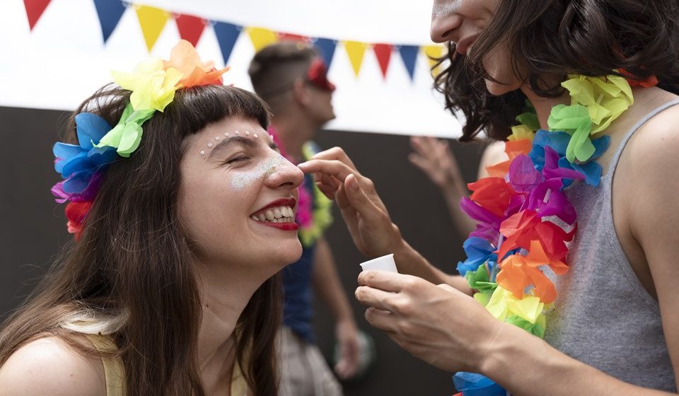 Carnaval fora de época: descubra festas que ocorrem em janeiro